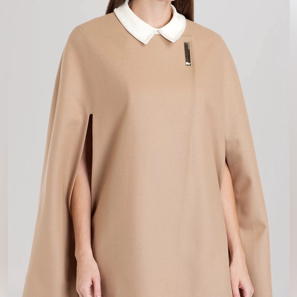 Ted Baker Vickiye Cape